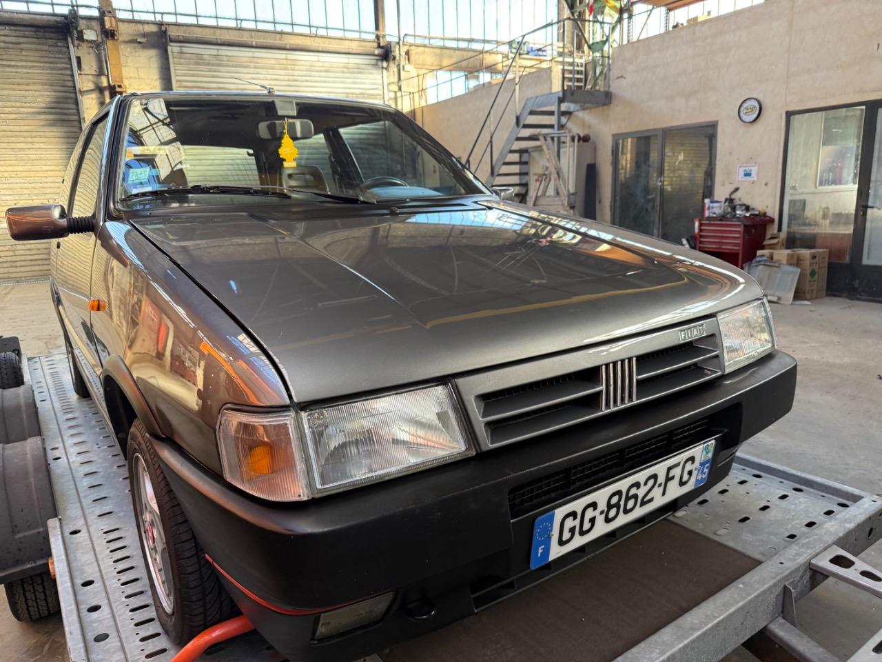 FIAT Uno Turbo IE Phase 2 - 1989 LesAnciennes.com