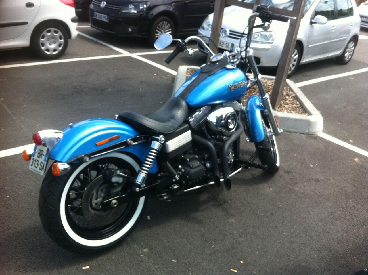 HARLEY DAVIDSON streetbob LesAnciennes.com