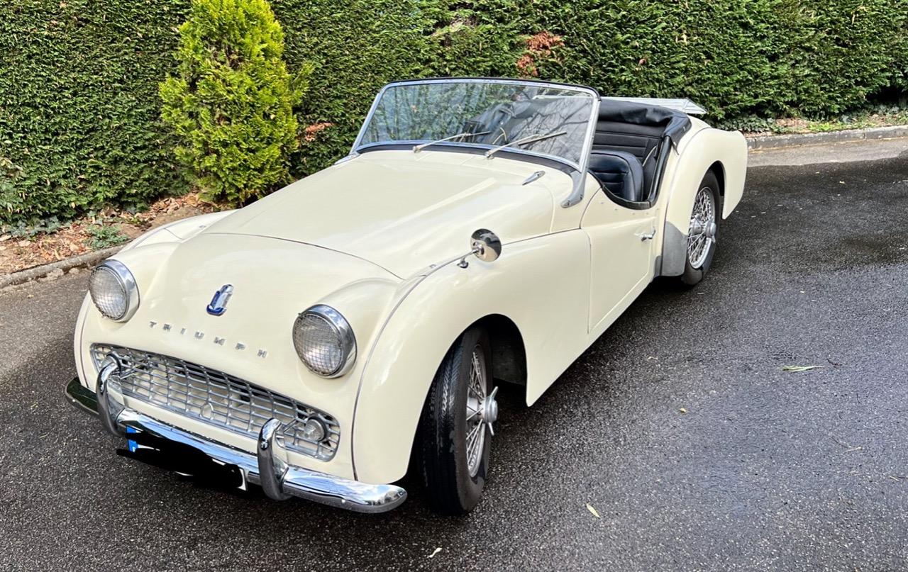 TRIUMPH TR3A - 1960 LesAnciennes.com