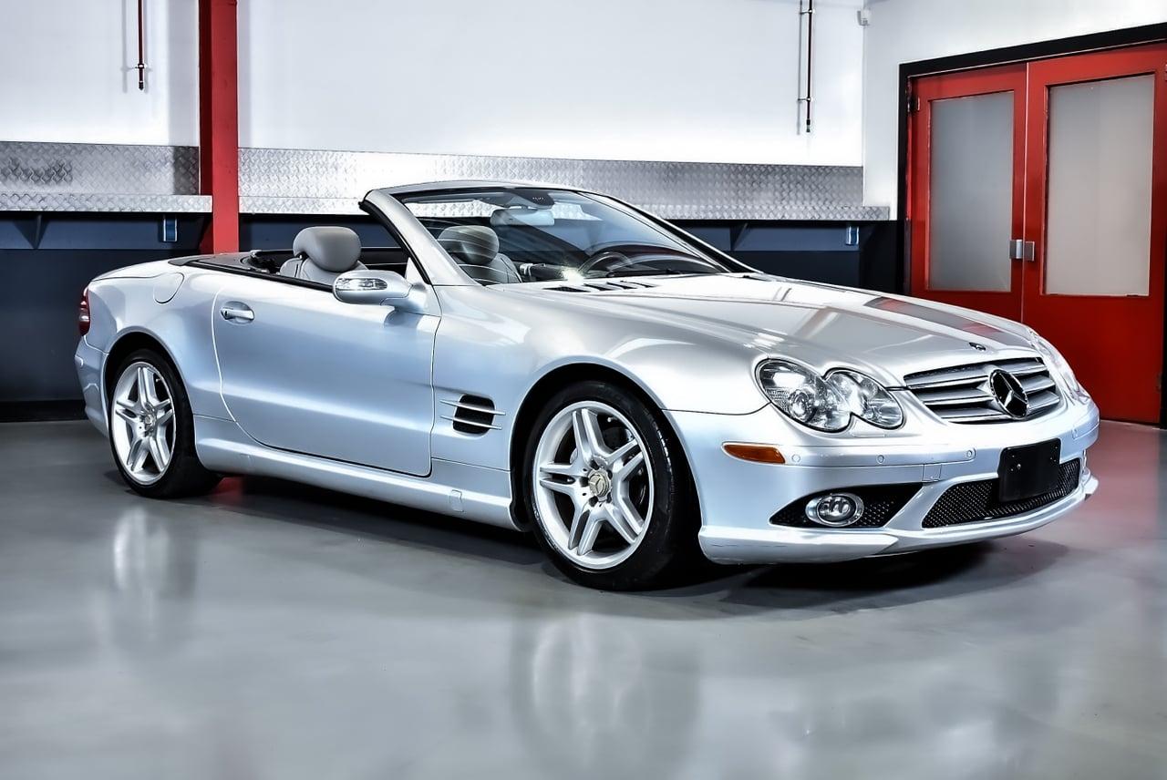 2008 Mercedes-Benz R230 SL550 Convertible 5,5L V8  LesAnciennes.com