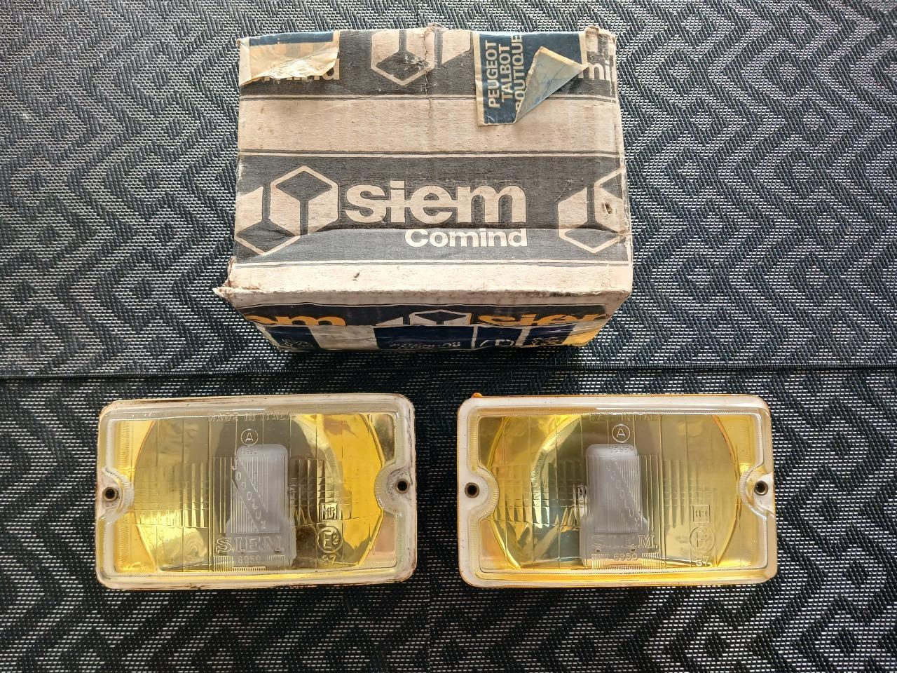 Phares longue portée SIMCA 1301 1501 spécial LesAnciennes.com