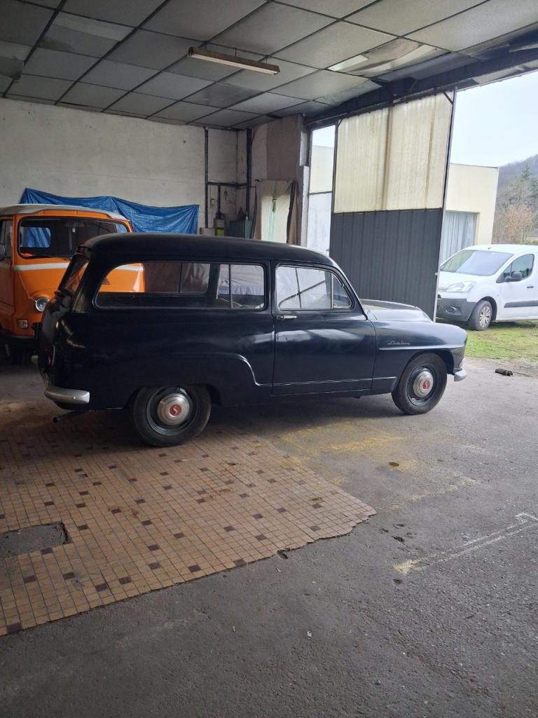 SIMCA Aronde chatelaine - 1956 LesAnciennes.com