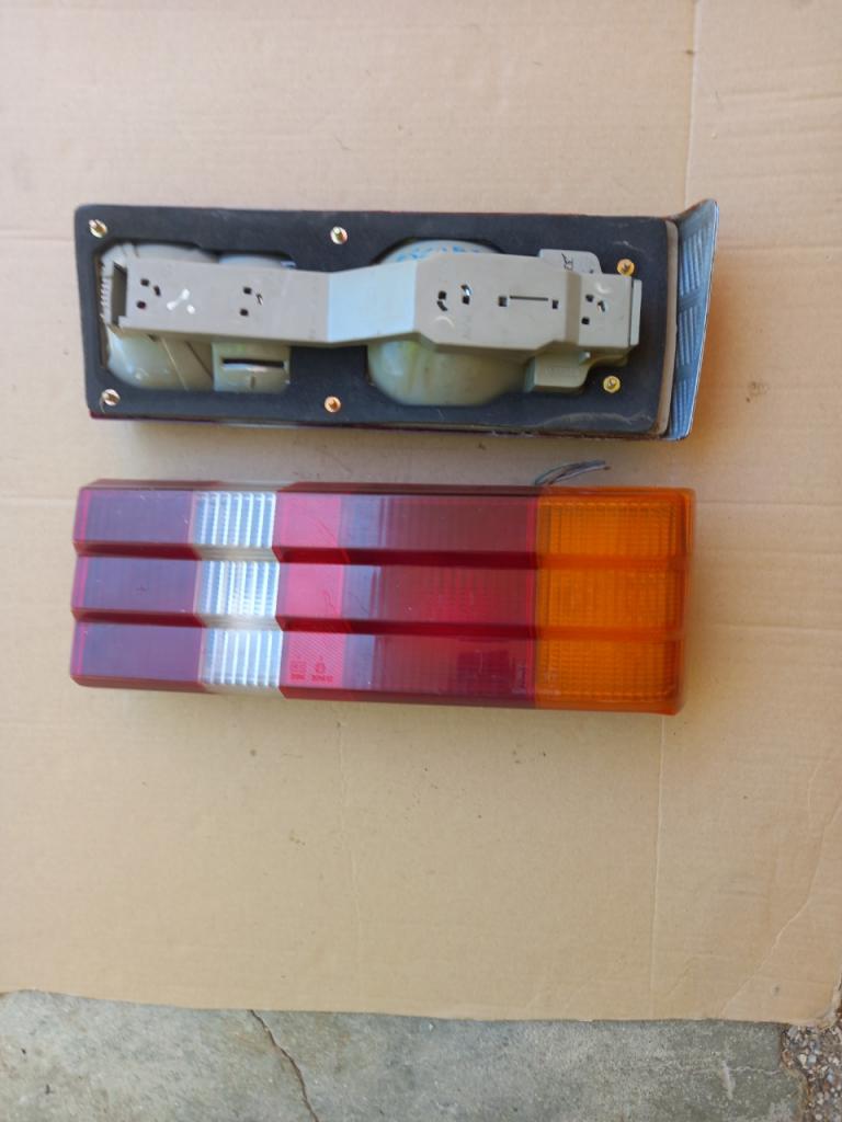 Feu ARD FORD Escort LesAnciennes.com