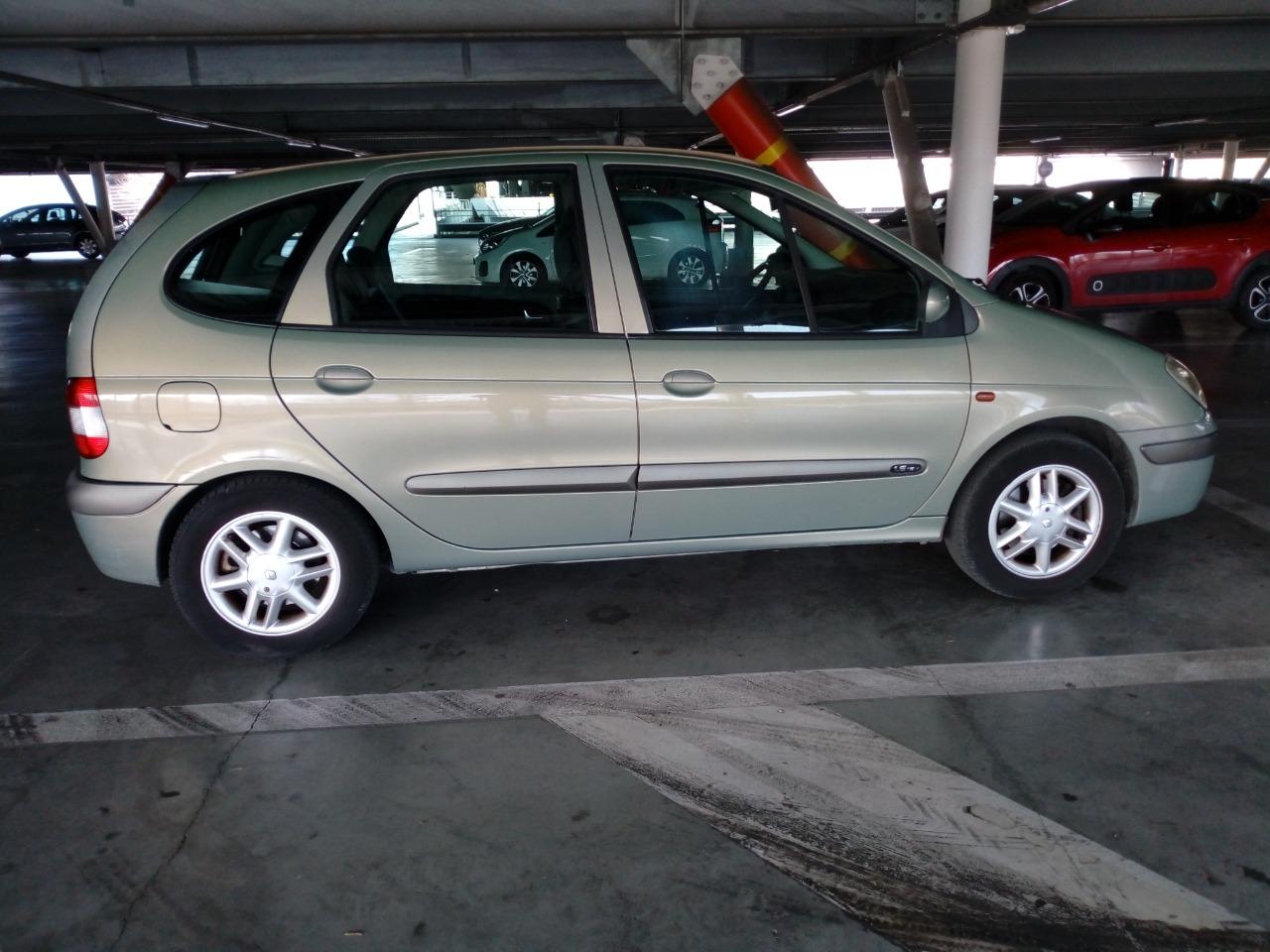 RENAULT SCENIC FAIRWAY 1,6 16v - 2003 LesAnciennes.com