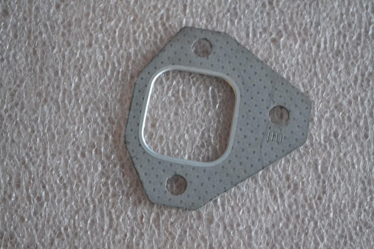 Joint collecteur échappement PEUGEOT 604 Turbo D LesAnciennes.com