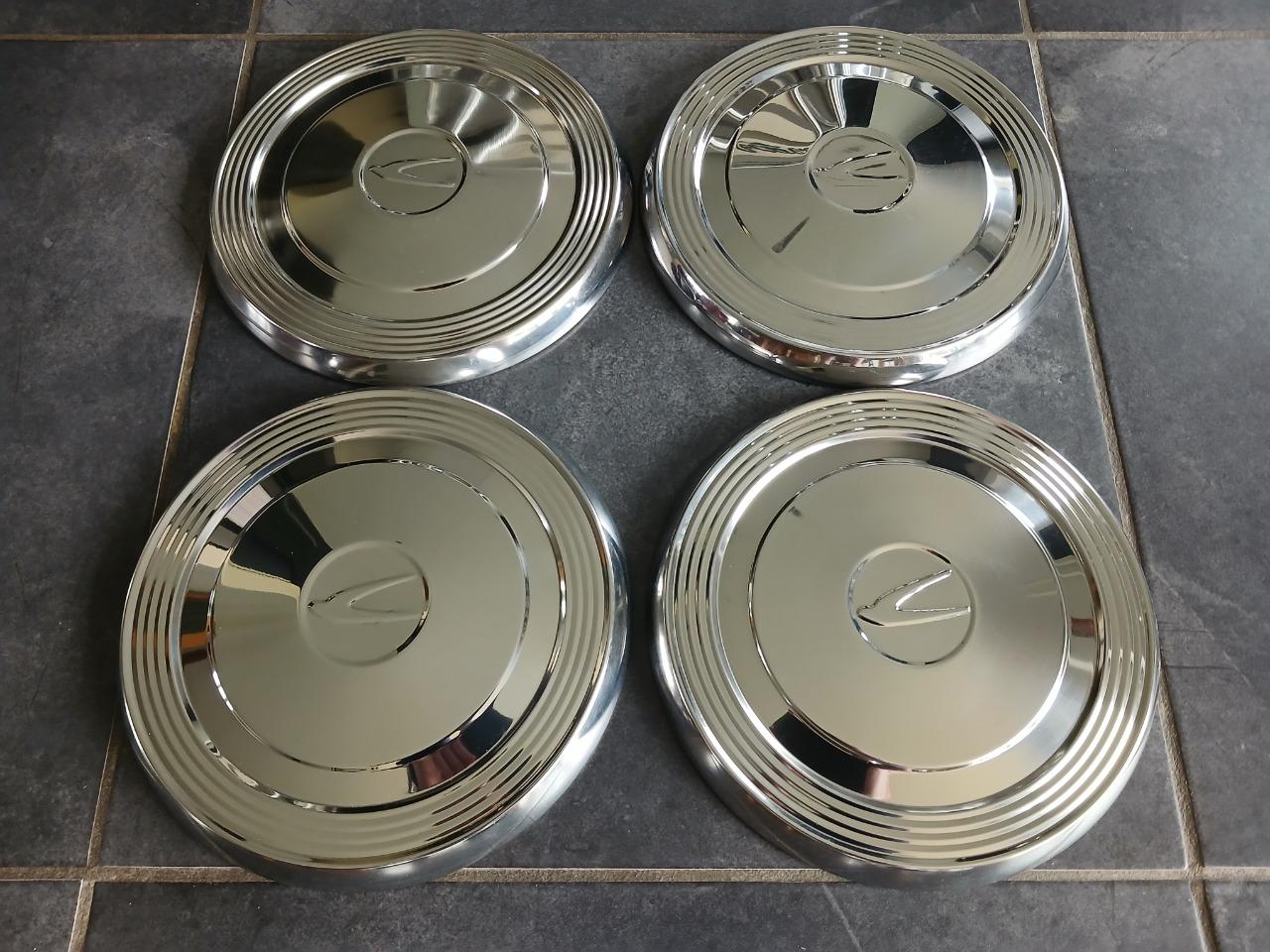 Enjoliveurs SIMCA 1300 1301 1500 1501 LesAnciennes.com