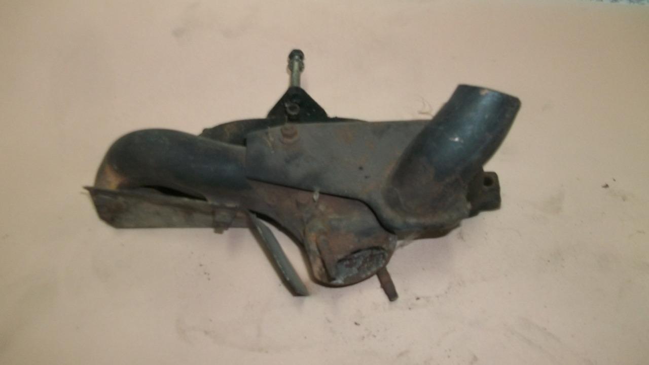 Collecteur RENAULT 12 (R12) LesAnciennes.com