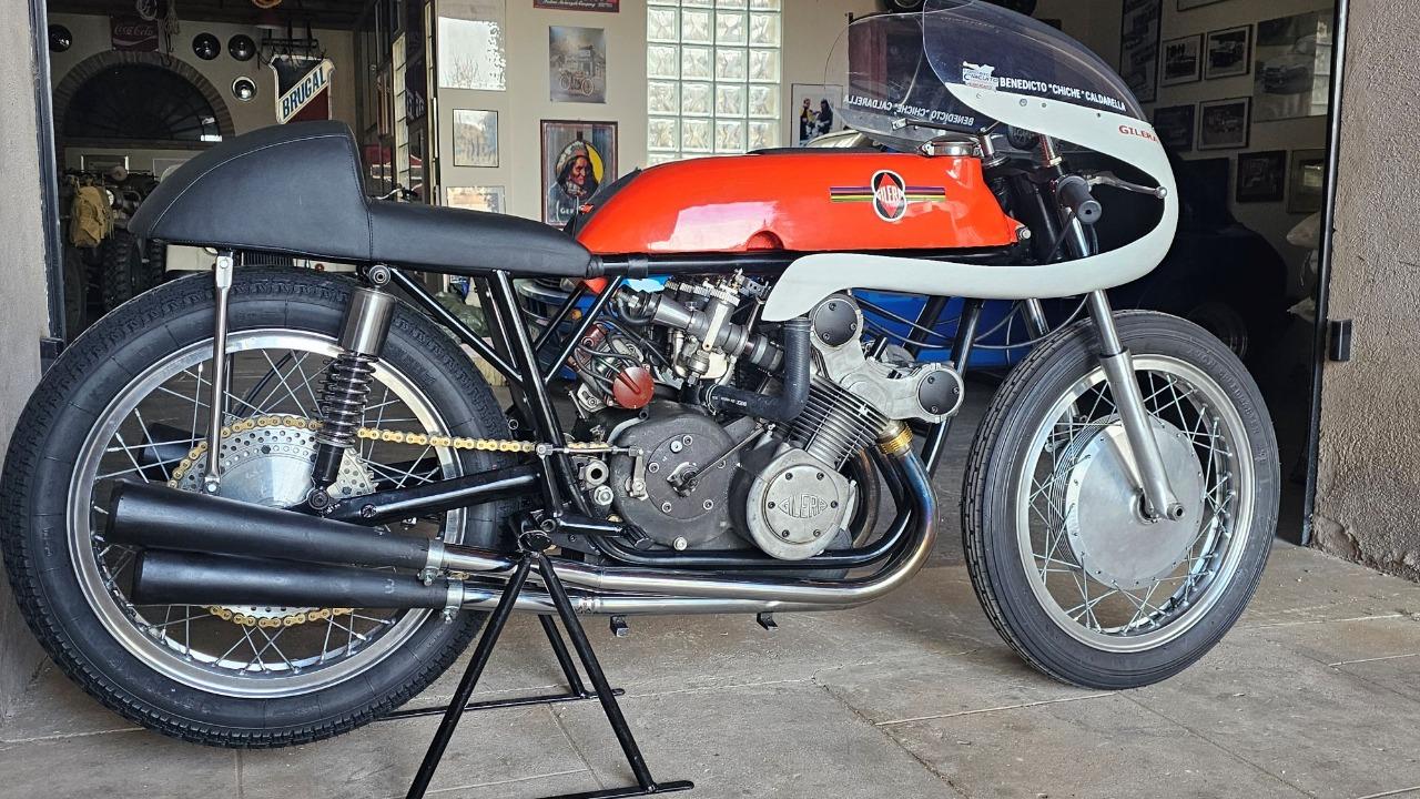 GILERA 500 replica 4 cilindre - 1960 LesAnciennes.com