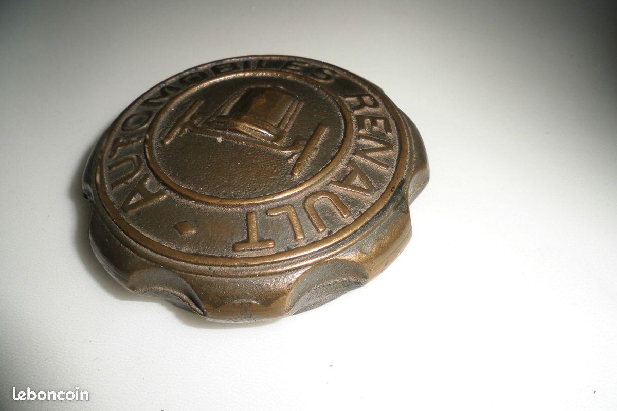 Bouchon RENAULT NN LesAnciennes.com