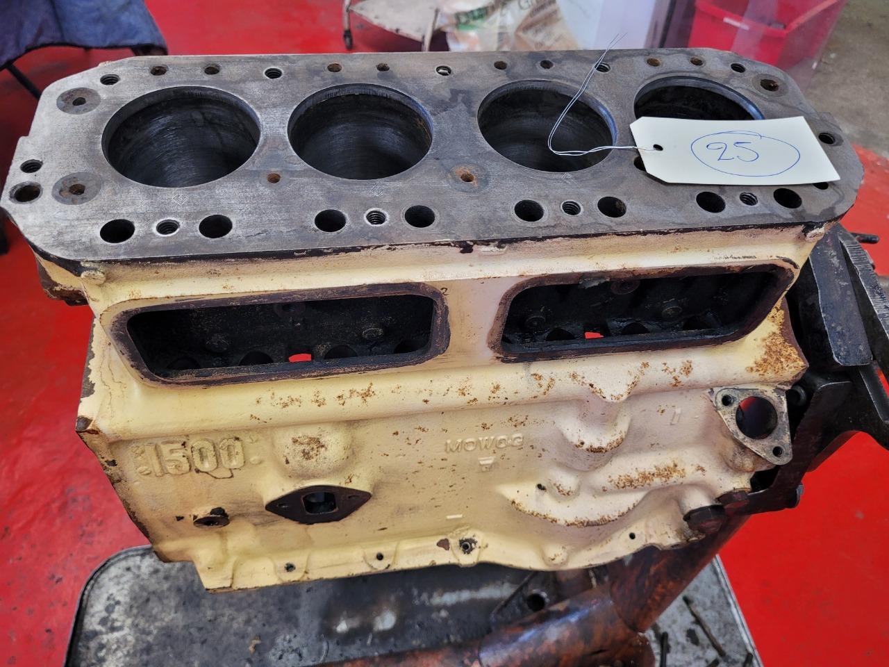 Bloc moteur MGA 1500 LesAnciennes.com