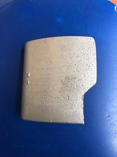 Bouclier d'alternateur pour Ferrari 348 LesAnciennes.com