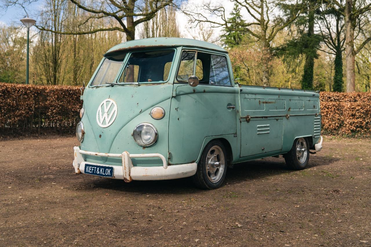 VOLKSWAGEN Combi T1 - 1964 LesAnciennes.com