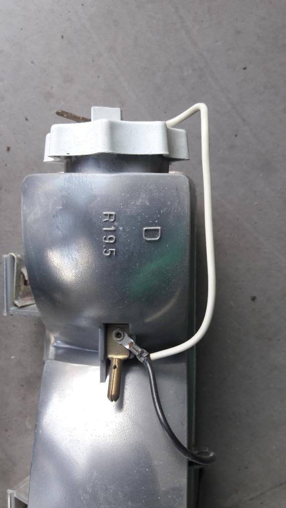 Feu RENAULT 12 (R12) toutes LesAnciennes.com