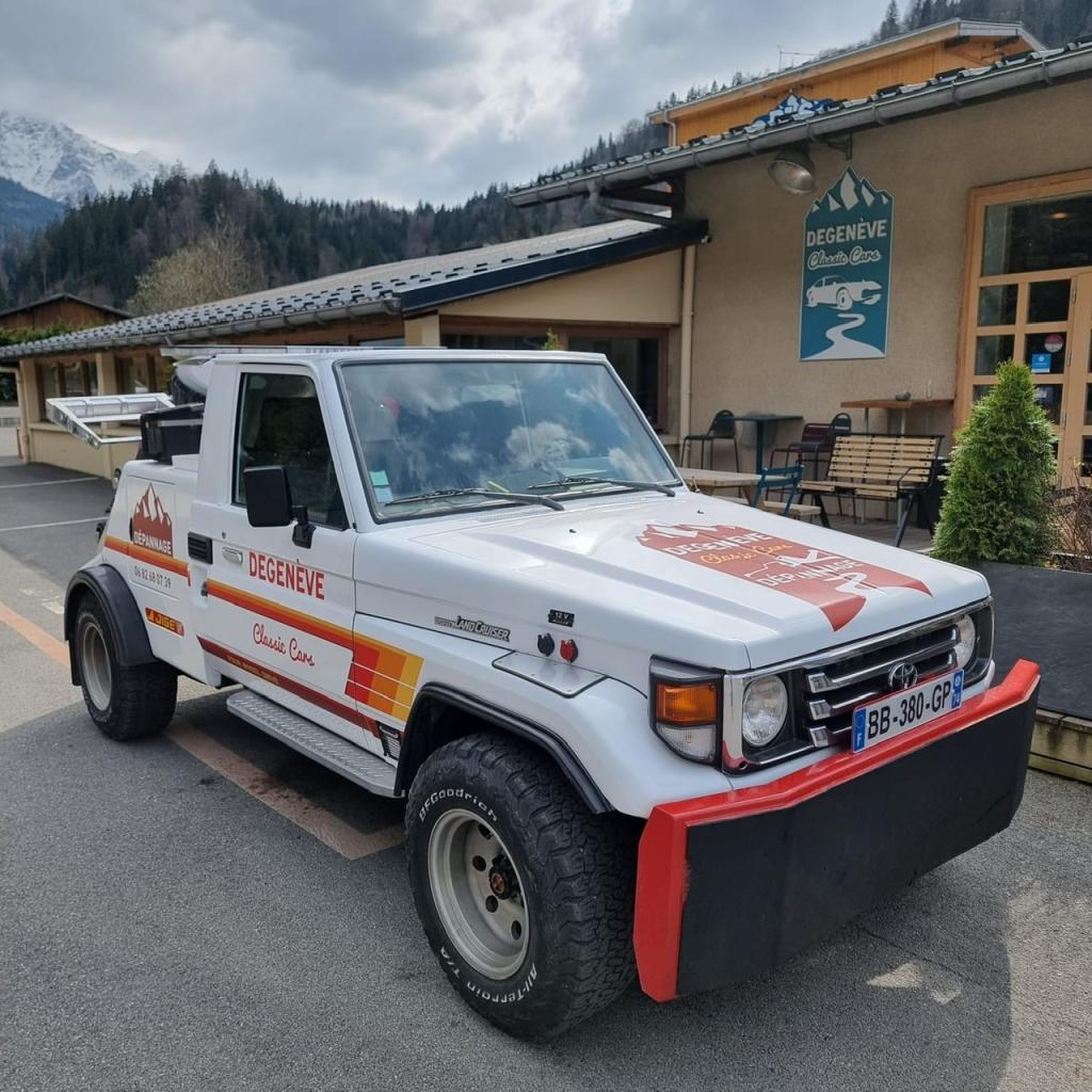 TOYOTA HJZ 79 dépanneuse - 2005 LesAnciennes.com