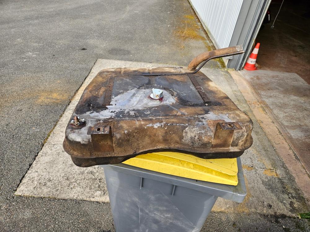 Recherche pièces SIMCA Coupé de Ville LesAnciennes.com