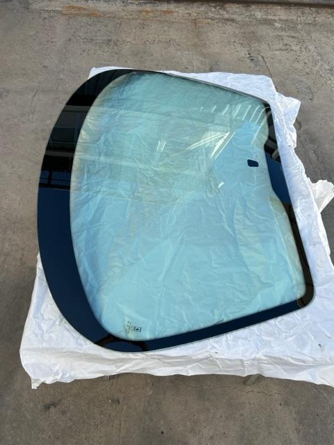 Pare-brise Ferrari 360/430 LesAnciennes.com