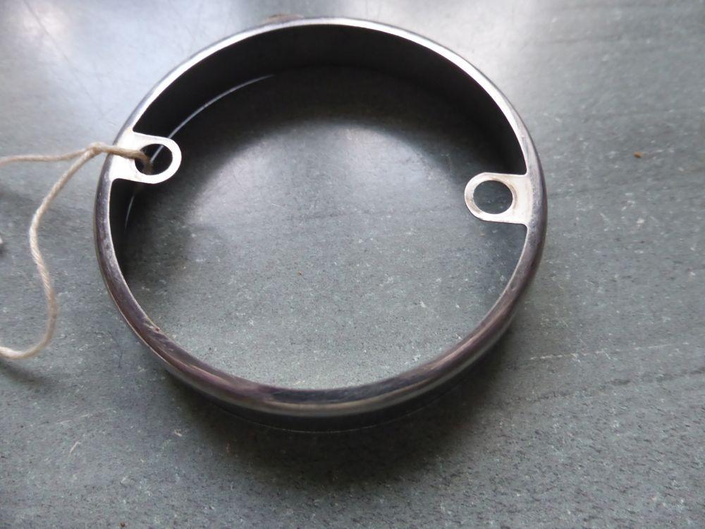 Enjoliveur chromé feu ou clignotant SEIMA LesAnciennes.com