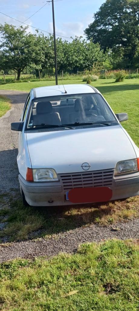 OPEL Kadett T85 - 1989 LesAnciennes.com