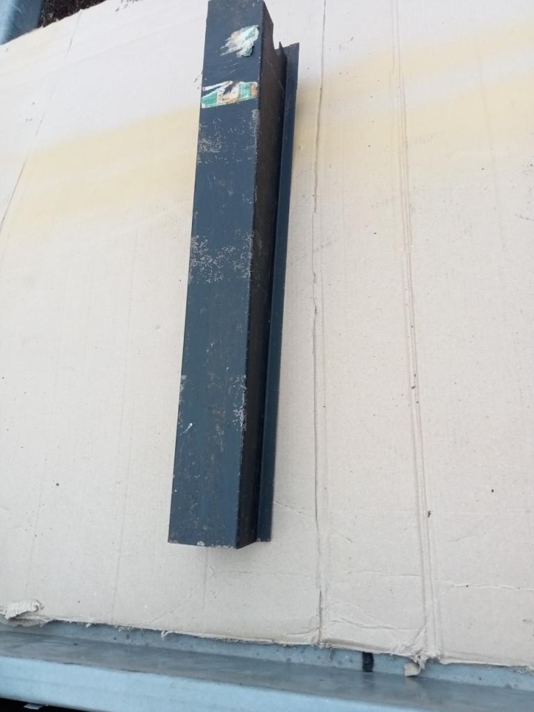 Traverse de chassis TRIUMPH Vitesse LesAnciennes.com