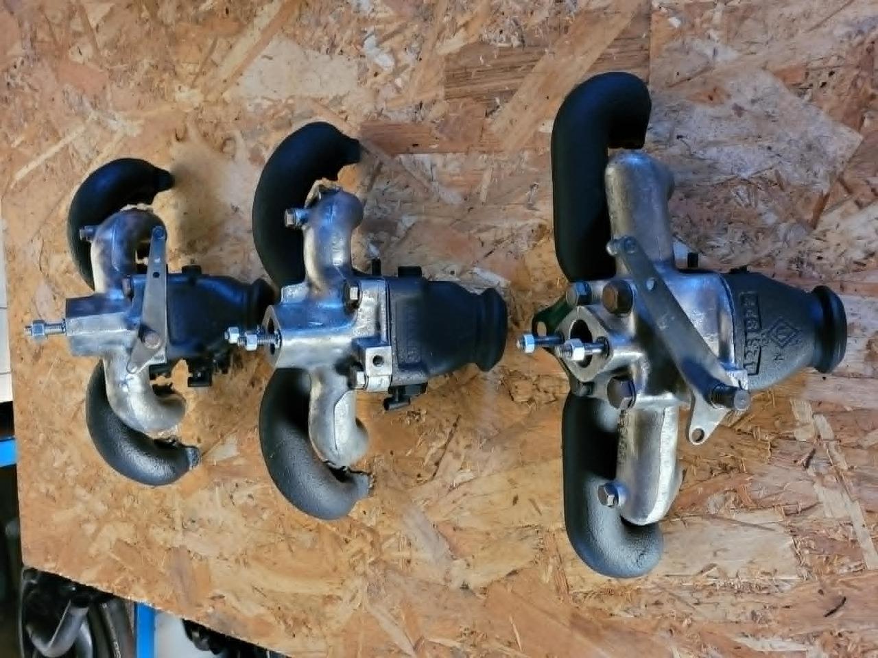 Pipe admission RENAULT dauphine, 4cv, juva LesAnciennes.com