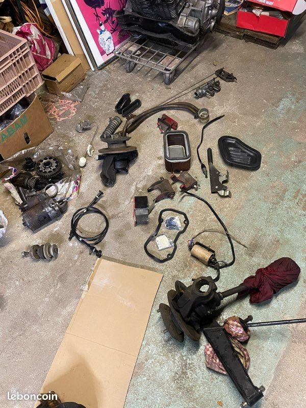 Tres gros lot de pièces pour HONDA N600 LesAnciennes.com