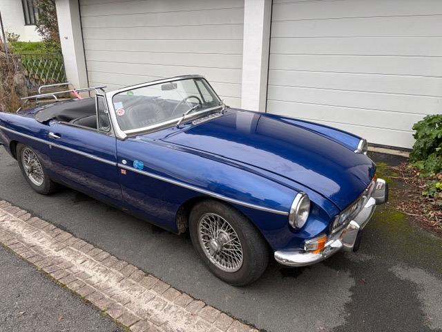 MG MGB cabriolet - 1965 LesAnciennes.com