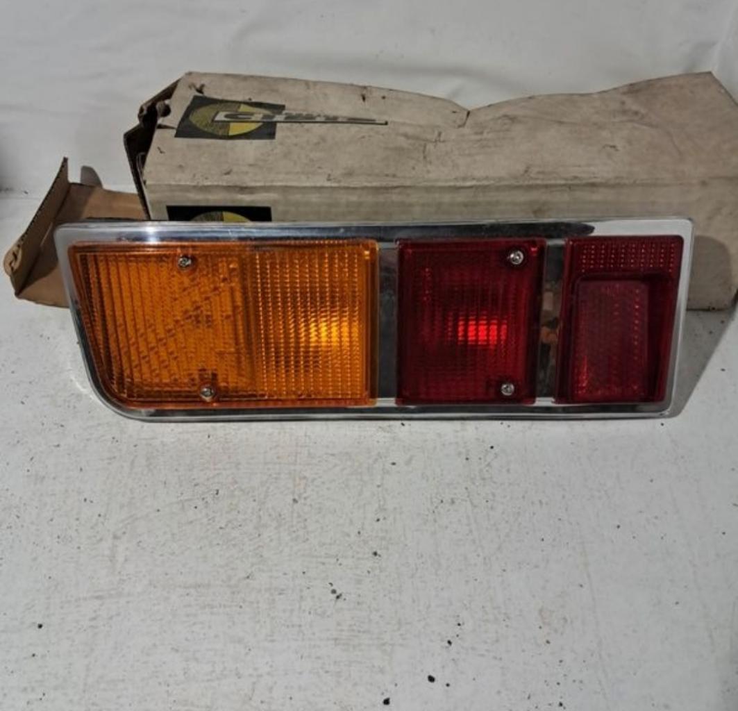 Feux arrière gauche complet pour RENAULT 16 (R16) LesAnciennes.com