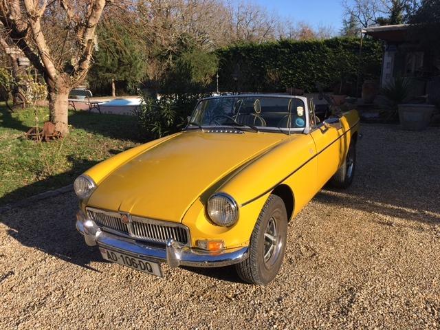 MG MGB cabriolet - 1976 LesAnciennes.com