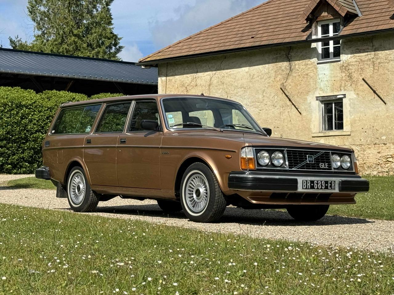 VOLVO 245 GLE - 1979 LesAnciennes.com