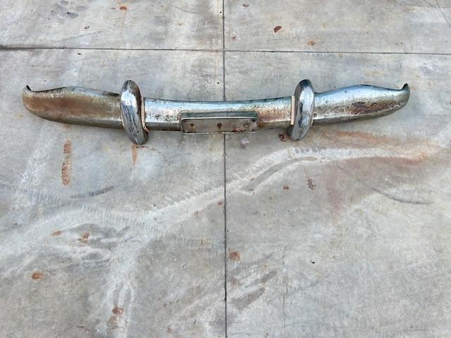 Pare choc avant pour Alfa Romeo 1900 Berlina LesAnciennes.com