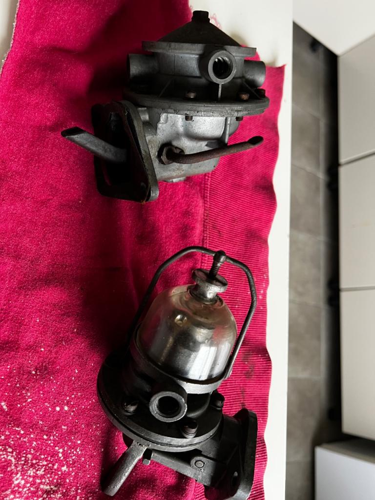 Pompe à essence PEUGEOT 402 202/ 302/ 402 LesAnciennes.com