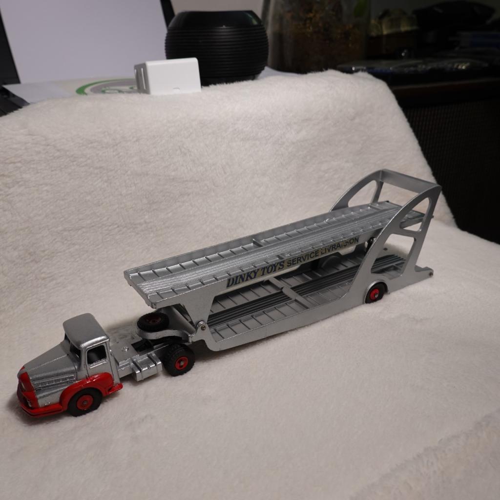 Camion portes voitures Dinky toy's LesAnciennes.com