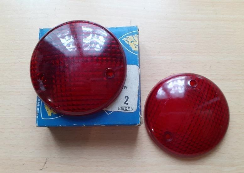 Cabochon PEUGEOT 203 Pick-up LesAnciennes.com