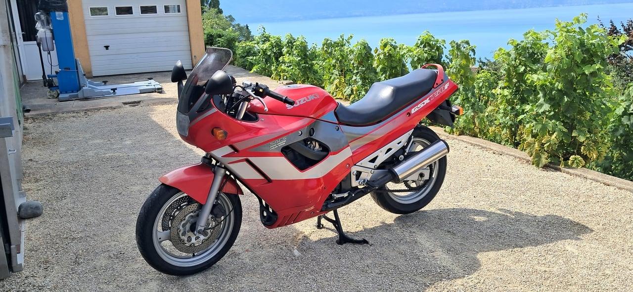1991 Suzuki GSX 750 F LesAnciennes.com