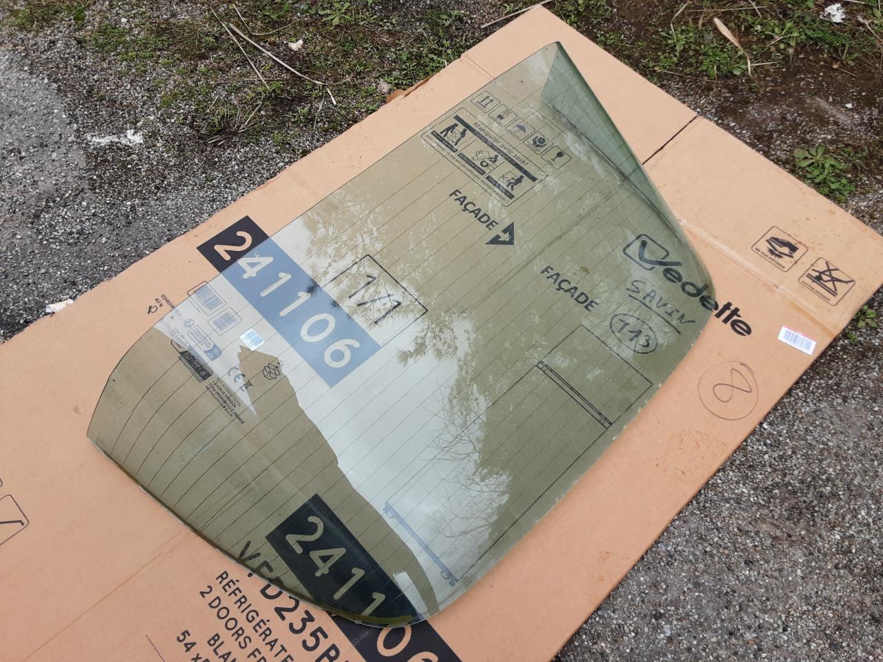 Lunette arrière PORSCHE 911 Targa LesAnciennes.com