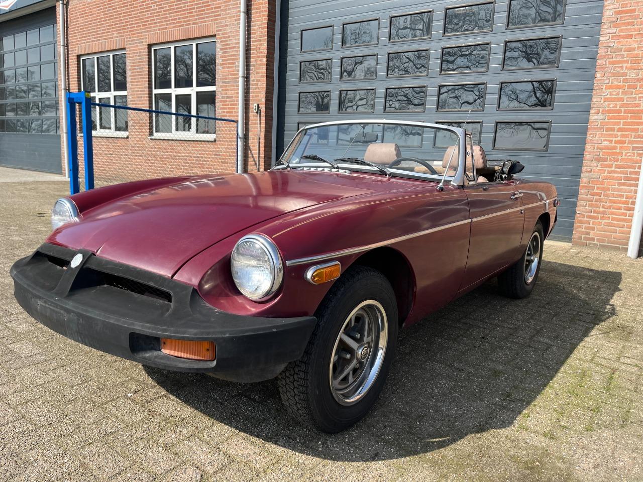 MG MGB roadster - 1978 LesAnciennes.com