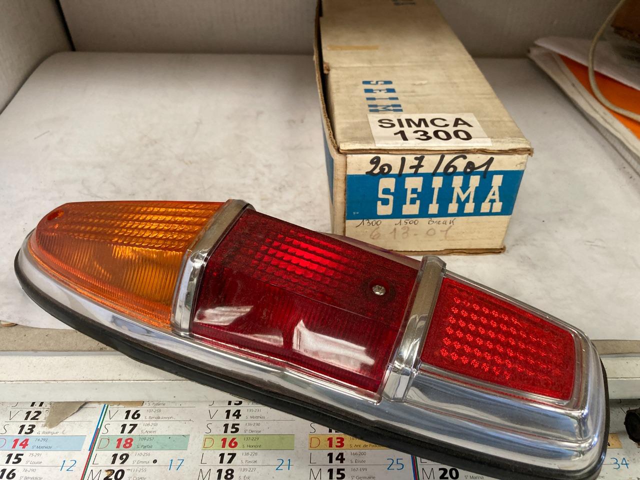 Feu arrière neuf SIMCA 1300 1500 break LesAnciennes.com