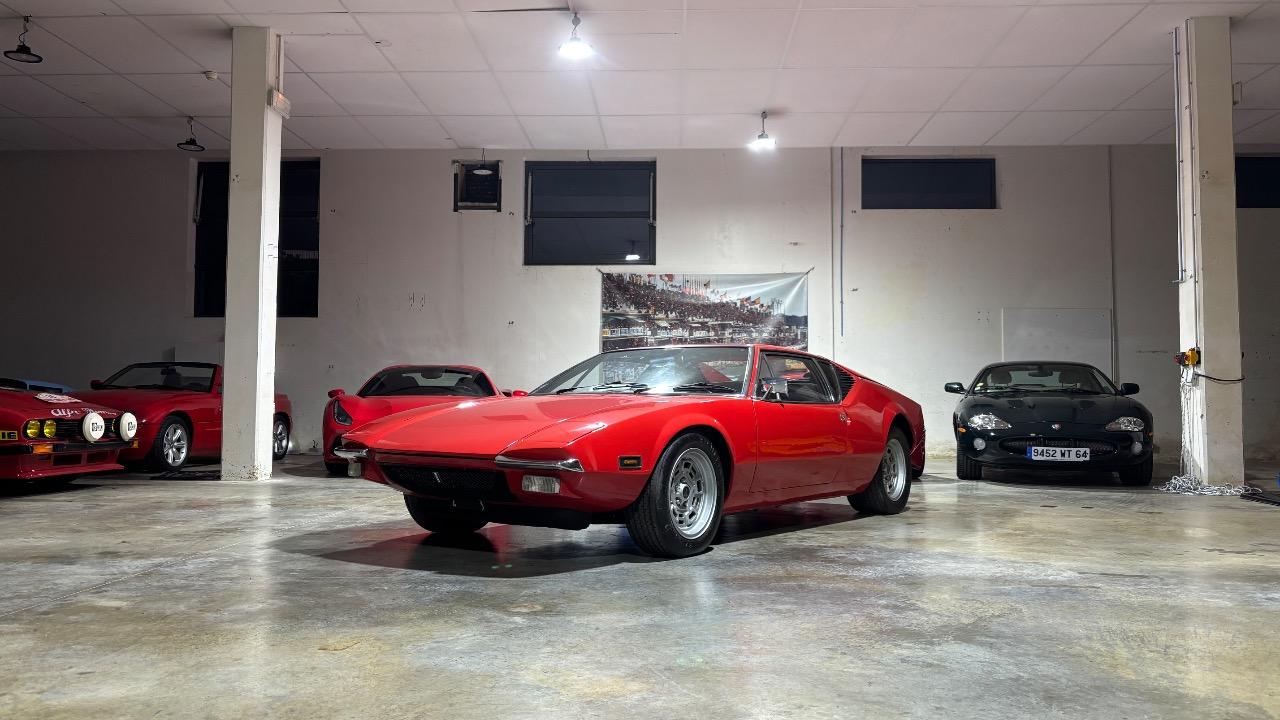 DE TOMASO Pantera Push Button - 1971 LesAnciennes.com