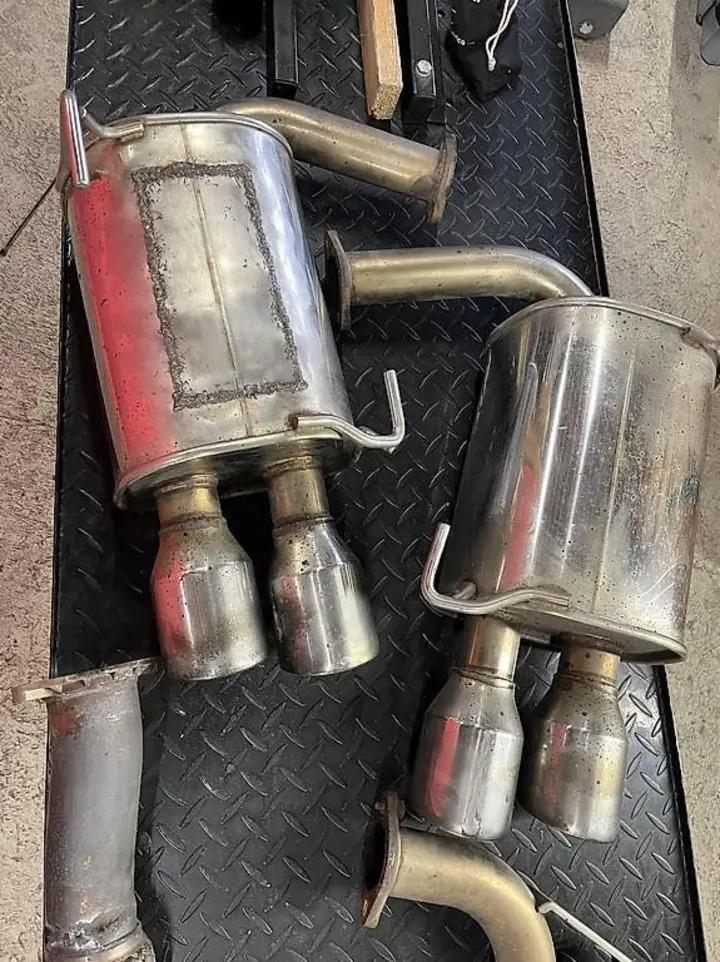 LIGNE COMPLÈTE INVIDIA Q300 SUBARU WRX/ STI LesAnciennes.com