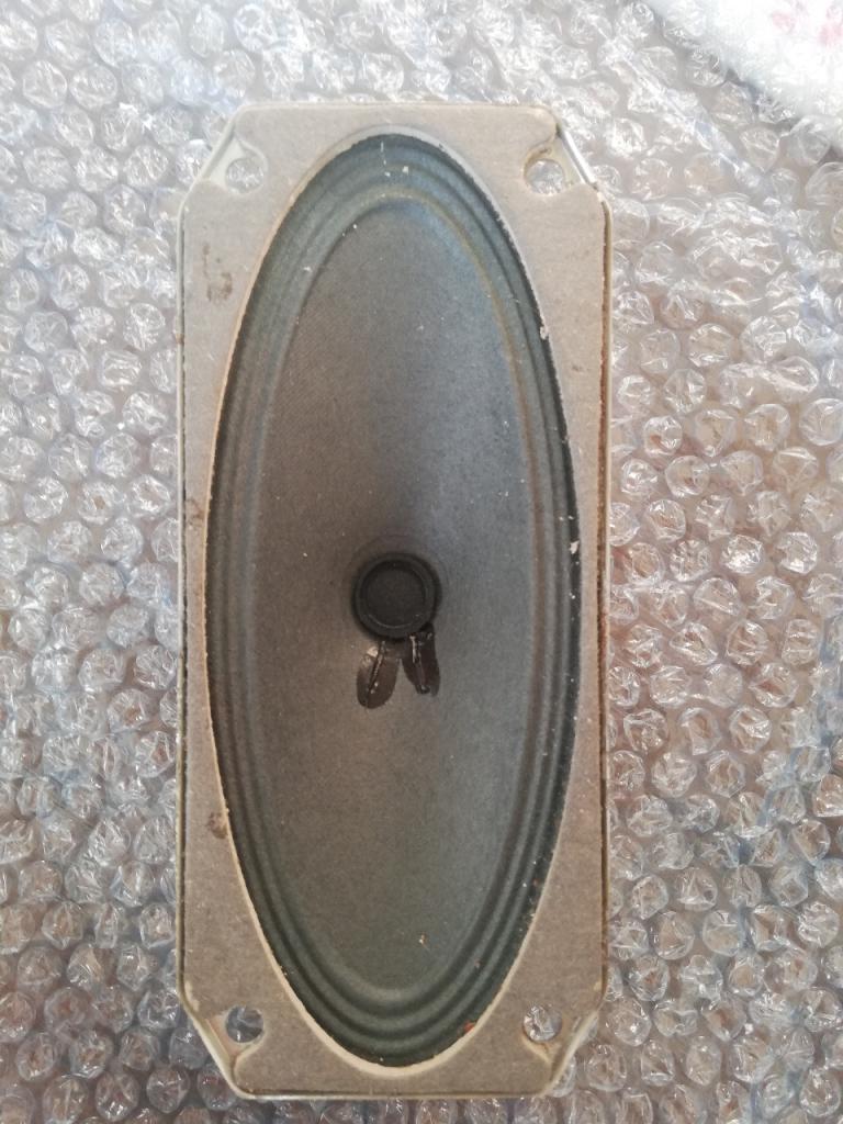 Haut parleur sur tableau de bord neuf CITROEN DS LesAnciennes.com