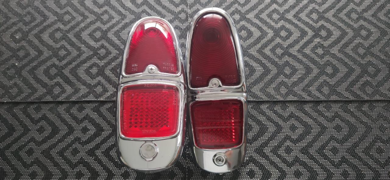 Feux arrière SEIMA PEUGEOT 403 LesAnciennes.com