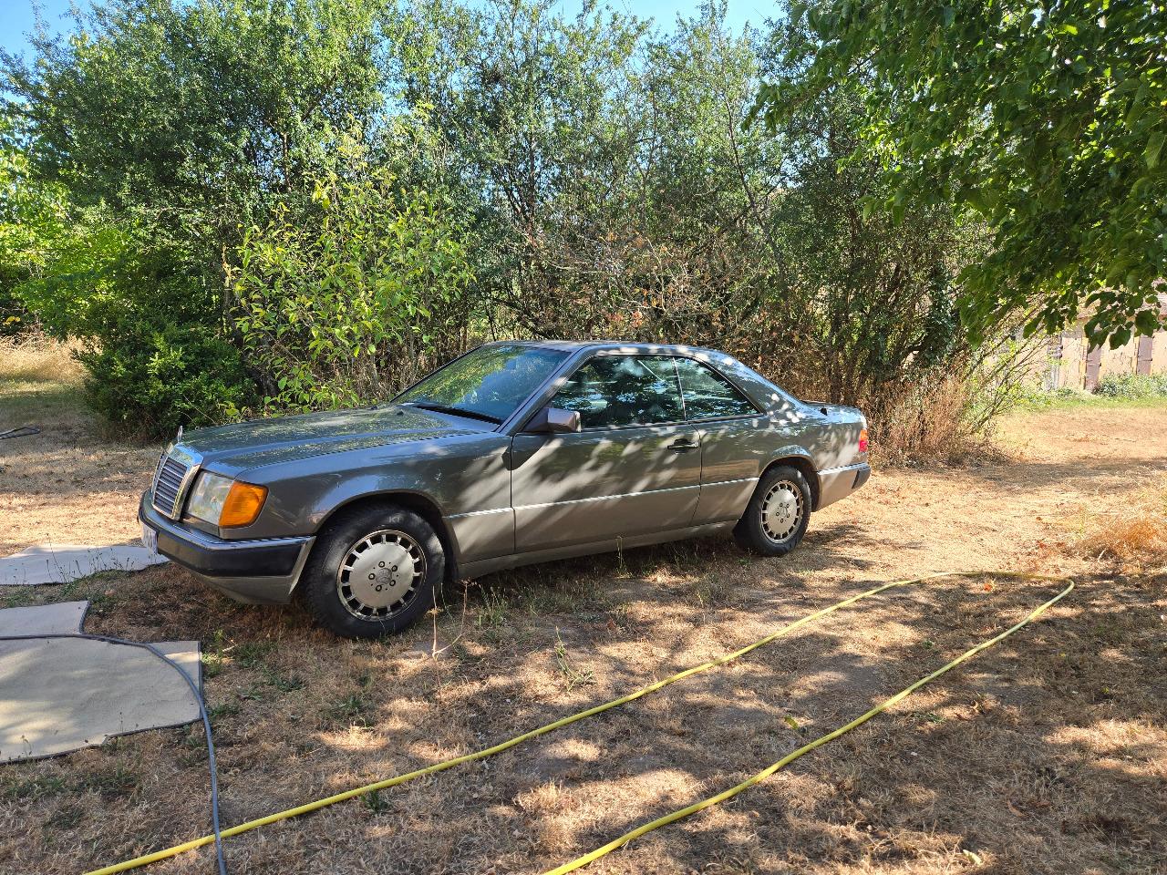 MERCEDES 300 CE - 1991 LesAnciennes.com