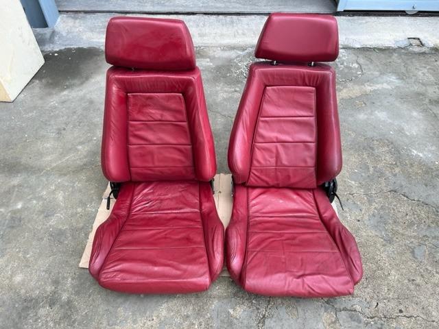 Sièges De Tomaso Pantera GT5 America LesAnciennes.com