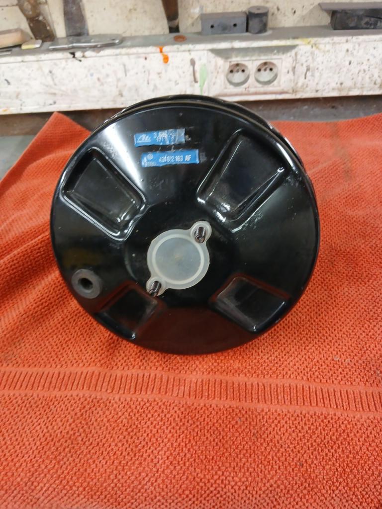 Servo frein VOLKSWAGEN Golf mk2 LesAnciennes.com