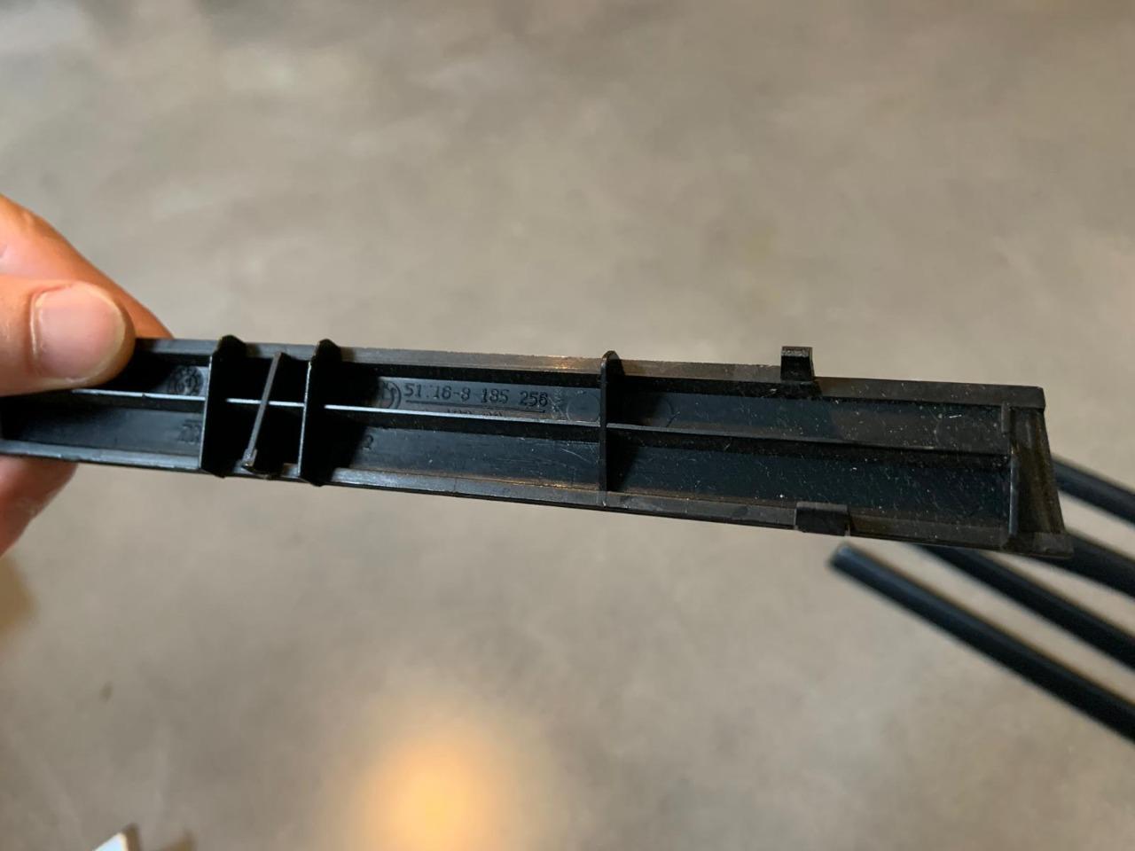 Ensemble inserts Noir BMW E39 LesAnciennes.com