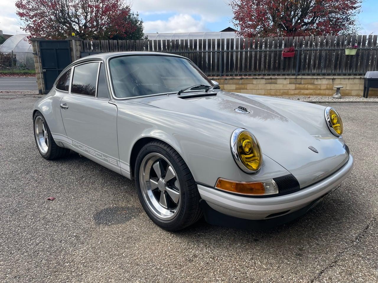 1973 Porsche 911 3.2 Restomod LesAnciennes.com