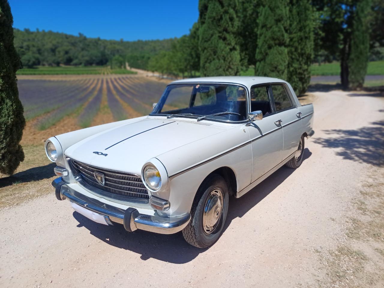 PEUGEOT 404 - 1966 LesAnciennes.com
