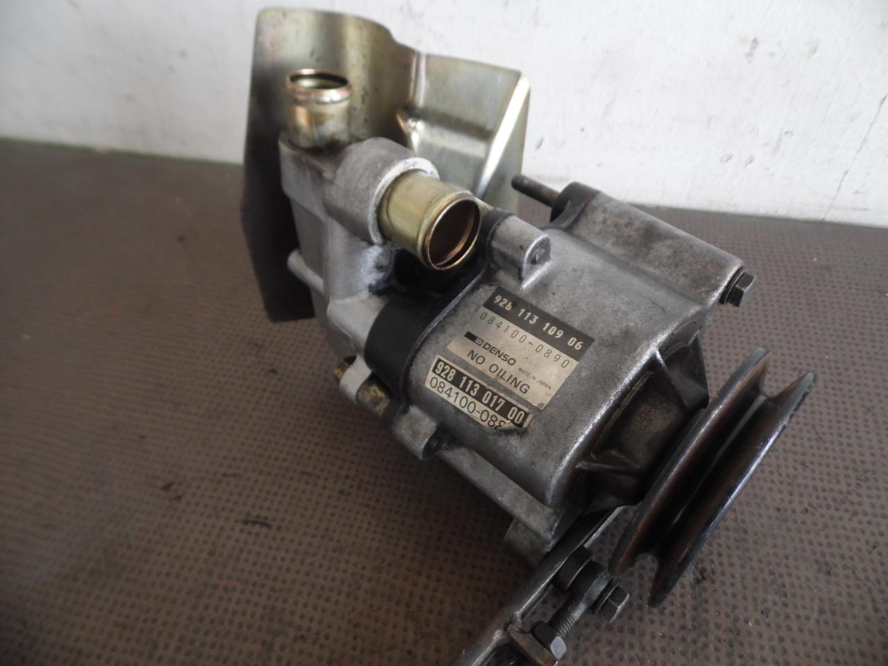 POMPE A AIR 92811310906 PORSCHE 928 LesAnciennes.com