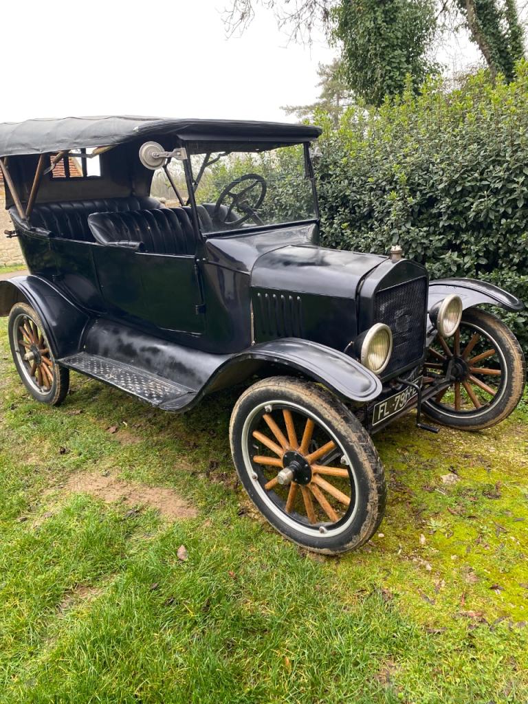 FORD T - 1923 LesAnciennes.com