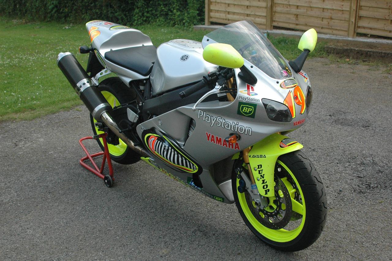 YAMAHA YZF R7 (OW02) - 2002 LesAnciennes.com